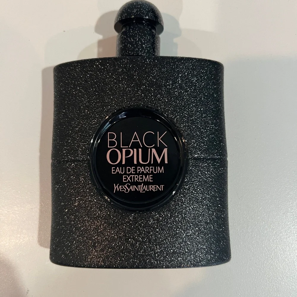 Yves Saint Laurent Black Opium Extreme Perfume 3 fl oz - Picture 3 of 4
